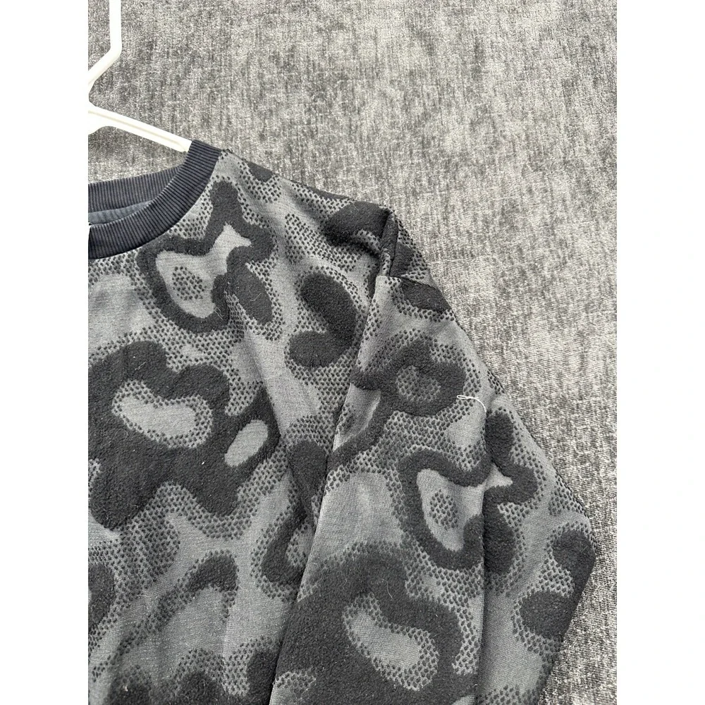Nike Sweatshirt Unisex Kids L Gray Camouflage Logo Fleece Lined Ribbed Loose Fit